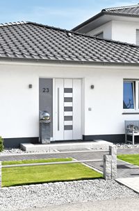 Moderne weiße Haustür, Rodenberg