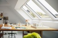 Dachbodenfenster, Fenstereinbau, Velux Studio-Fenster, Velux