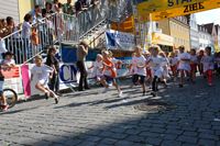 Kinder beim Marathonlauf, Stadt Neumarkt i.d.OPf.