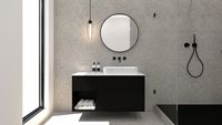 Badezimmer mit schwarzen Gestaltungselementen, BANOVO