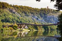 Holzbrücke, architektonischer Blickfang, Tourismusverband im Landkreis Kelheim 