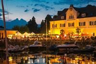 Beleuchteter Hafen am Abend, Amt für Tourismus, Kultur und Marketing, Langenargener Hafenfest
