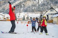Grossglockner-Zellersee, Kinder beim Skifahren, Kinder im Schnee, Kinder, Skifahren