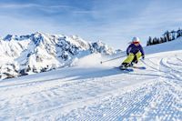 Abfahrt beim Skifahren, Hochkönig Tourismus